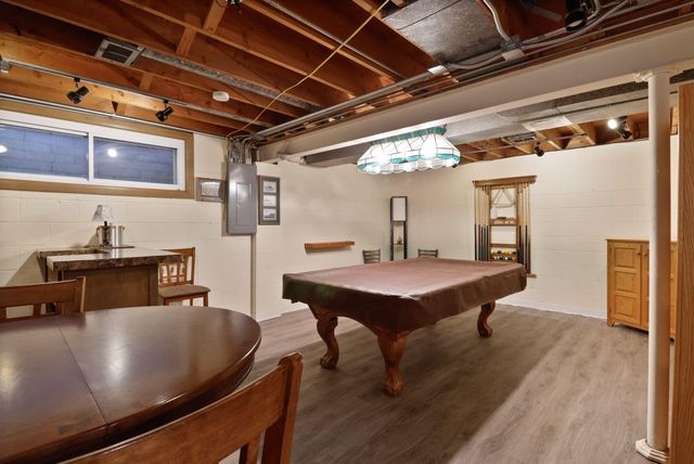 99 Diana Road, Portage, IN 46368