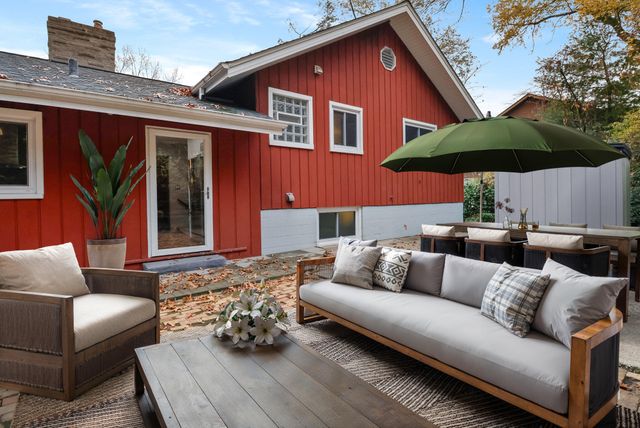 99 Diana Road, Portage, IN 46368