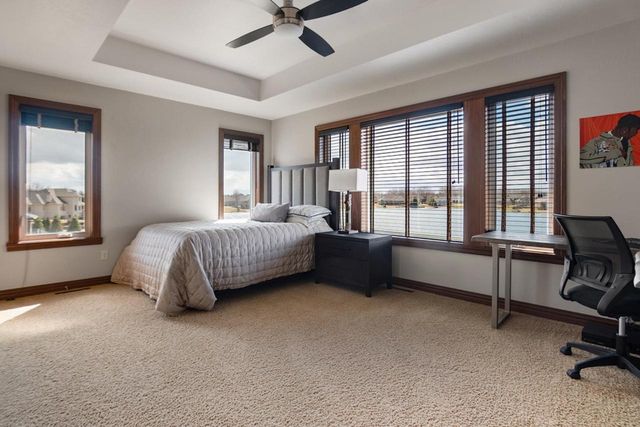 2949 SEAFARER WAY, Suamico, WI 54173