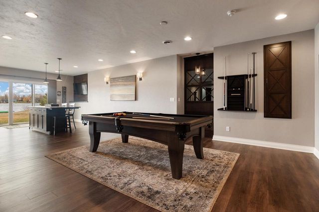 2949 SEAFARER WAY, Suamico, WI 54173