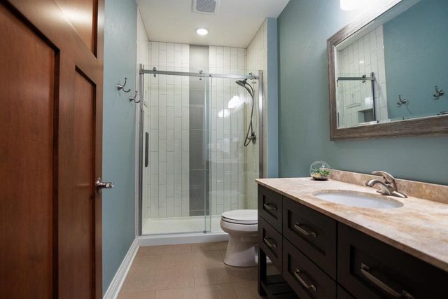 2949 SEAFARER WAY, Suamico, WI 54173