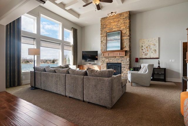 2949 SEAFARER WAY, Suamico, WI 54173