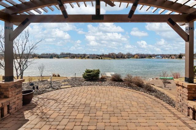 2949 SEAFARER WAY, Suamico, WI 54173