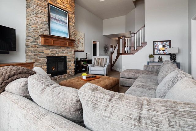 2949 SEAFARER WAY, Suamico, WI 54173