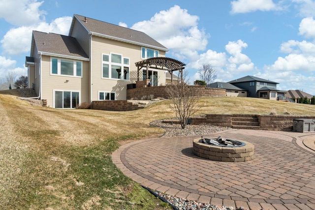 2949 SEAFARER WAY, Suamico, WI 54173