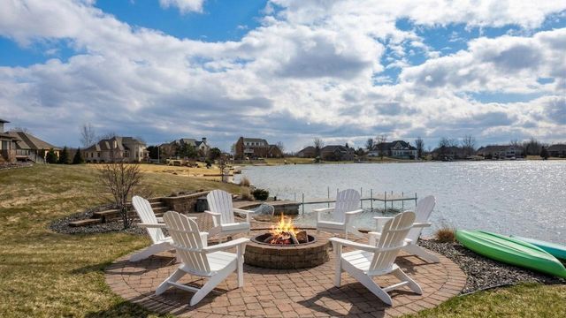 2949 SEAFARER WAY, Suamico, WI 54173