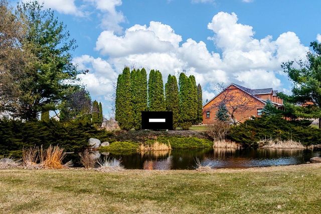 2949 SEAFARER WAY, Suamico, WI 54173