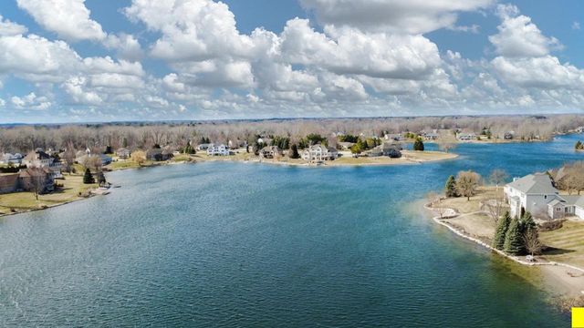 2949 SEAFARER WAY, Suamico, WI 54173