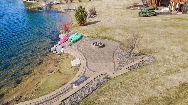 2949 SEAFARER WAY, Suamico, WI 54173
