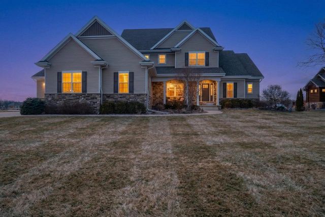 2949 SEAFARER WAY, Suamico, WI 54173