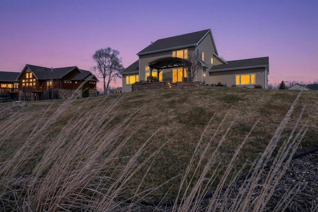 2949 SEAFARER WAY, Suamico, WI 54173