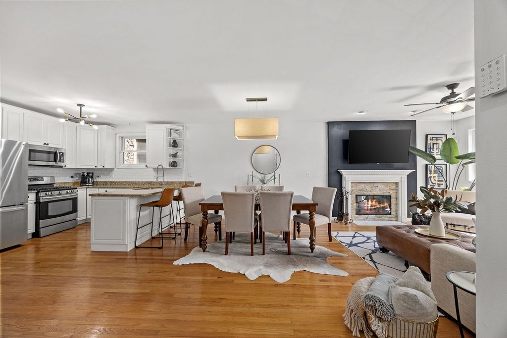 1916 W Belmont Avenue 2E, Chicago, IL 60657 — photo 5