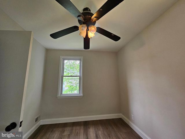 2023 MIDDLEBOROUGH RD, Baltimore, MD 21221