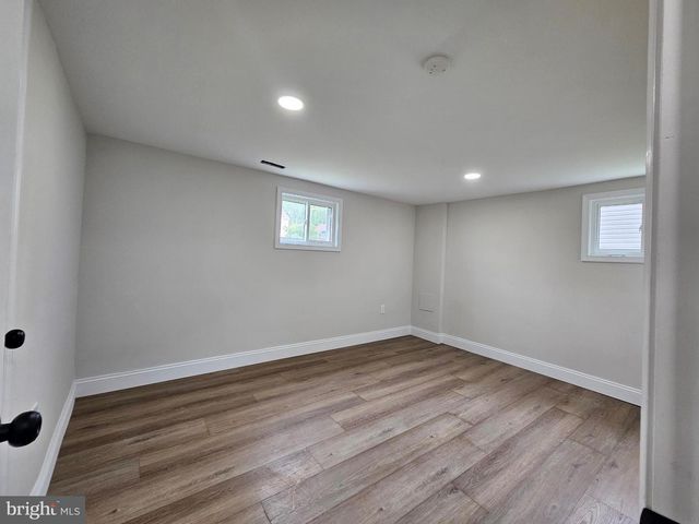 2023 MIDDLEBOROUGH RD, Baltimore, MD 21221