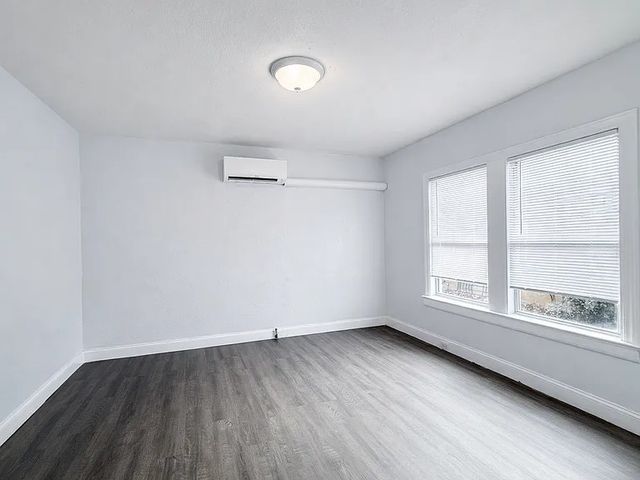 5930 Victor Street 1, Dallas, TX 75214