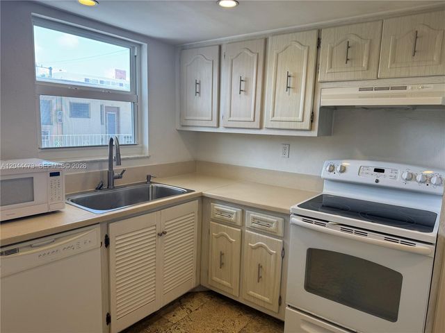1345 West Ave 202, Miami Beach, FL 33139