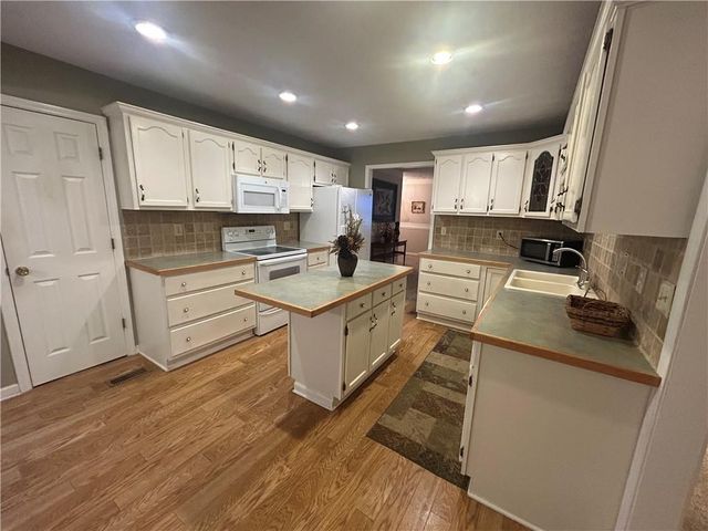 59 Padgett Path, Dallas, GA 30132