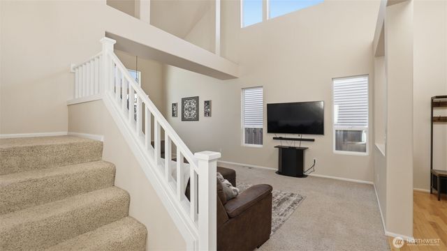 6114 Montevista Drive SE, Auburn, WA 98092