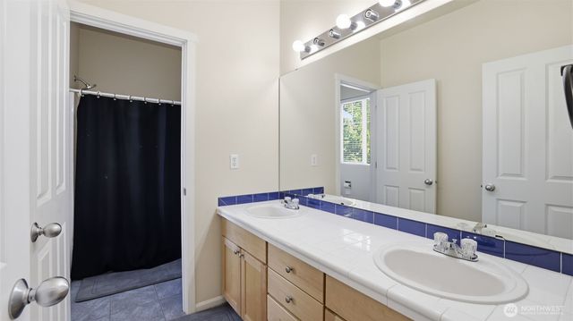 6114 Montevista Drive SE, Auburn, WA 98092