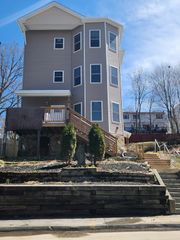 119 Rodney St, Worcester, MA 01605