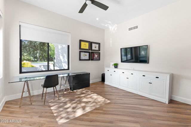 7130 E BELMONT Avenue, Paradise Valley, AZ 85253