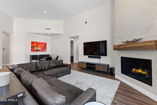 7130 E BELMONT Avenue, Paradise Valley, AZ 85253