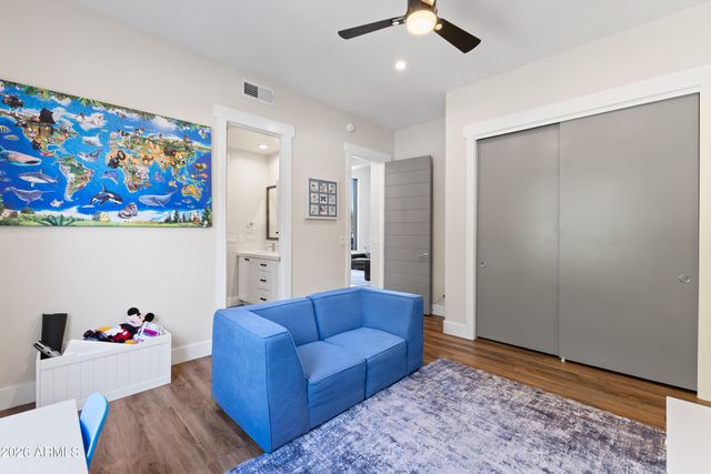 7130 E BELMONT Avenue, Paradise Valley, AZ 85253