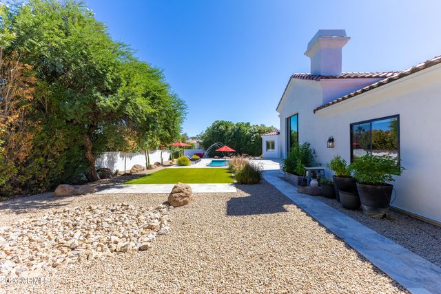 7130 E BELMONT Avenue, Paradise Valley, AZ 85253