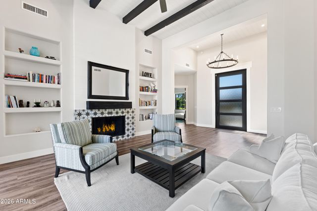 7130 E BELMONT Avenue, Paradise Valley, AZ 85253