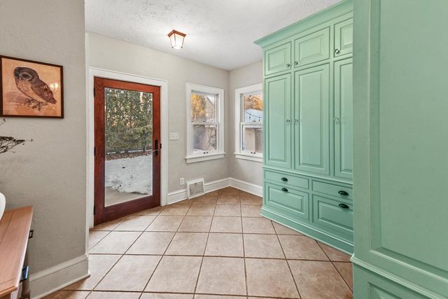 740 E Lexington BOULEVARD, Whitefish Bay, WI 53217