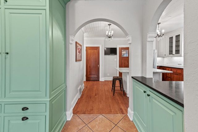 740 E Lexington BOULEVARD, Whitefish Bay, WI 53217