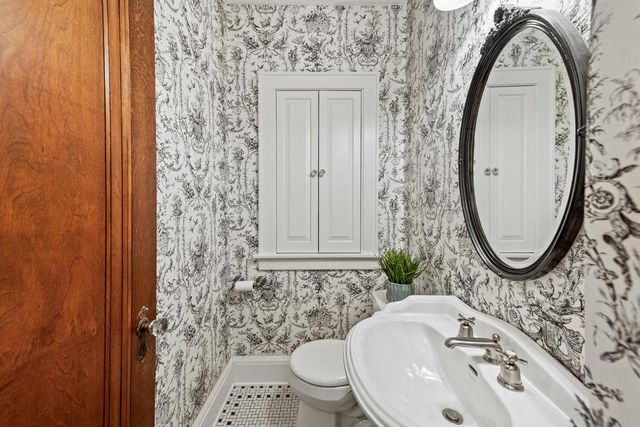 740 E Lexington BOULEVARD, Whitefish Bay, WI 53217