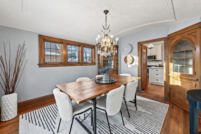 740 E Lexington BOULEVARD, Whitefish Bay, WI 53217