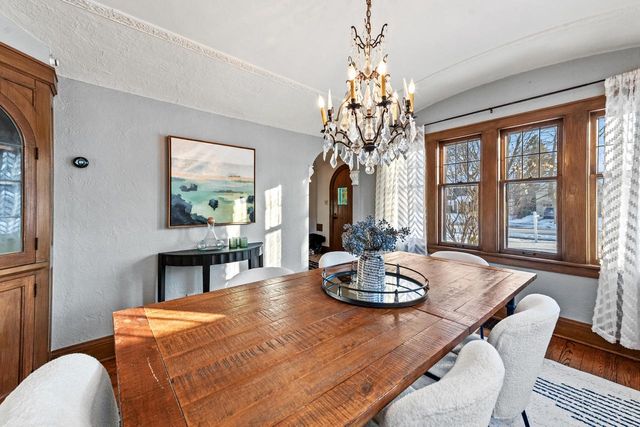 740 E Lexington BOULEVARD, Whitefish Bay, WI 53217