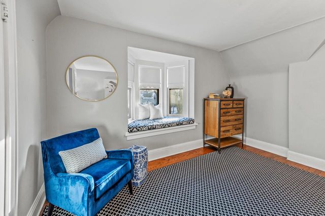 740 E Lexington BOULEVARD, Whitefish Bay, WI 53217