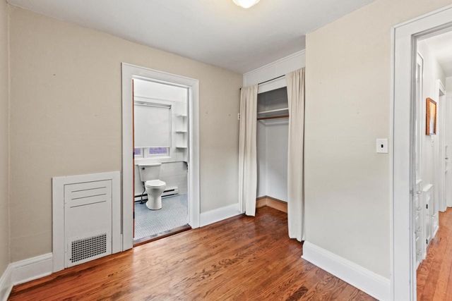 740 E Lexington BOULEVARD, Whitefish Bay, WI 53217