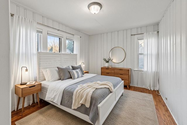 740 E Lexington BOULEVARD, Whitefish Bay, WI 53217