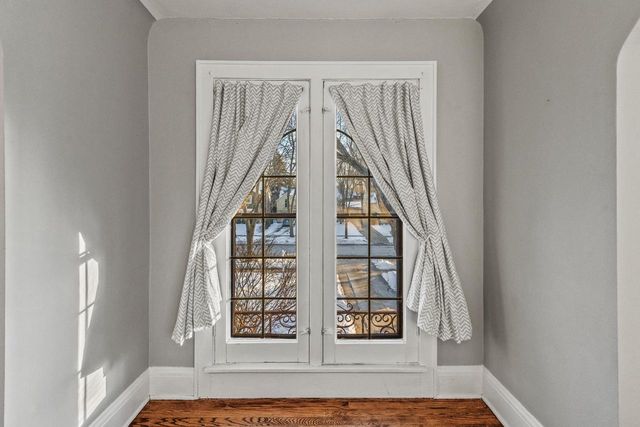 740 E Lexington BOULEVARD, Whitefish Bay, WI 53217