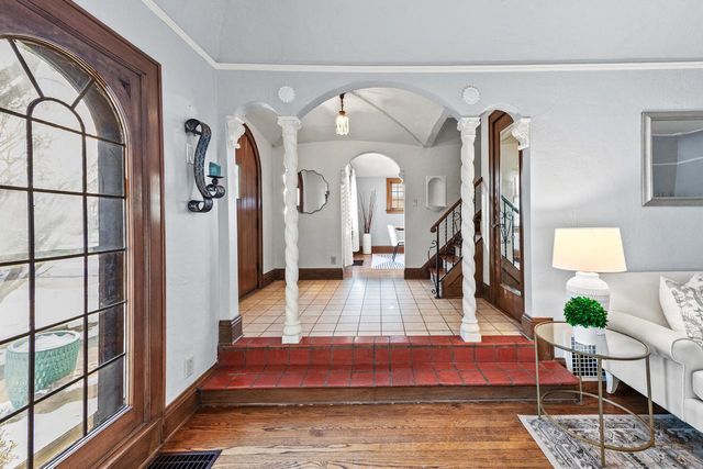 740 E Lexington BOULEVARD, Whitefish Bay, WI 53217