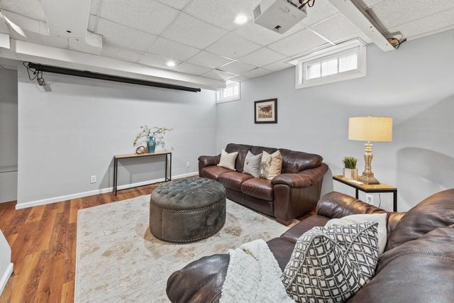 740 E Lexington BOULEVARD, Whitefish Bay, WI 53217