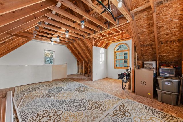 740 E Lexington BOULEVARD, Whitefish Bay, WI 53217