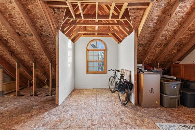 740 E Lexington BOULEVARD, Whitefish Bay, WI 53217