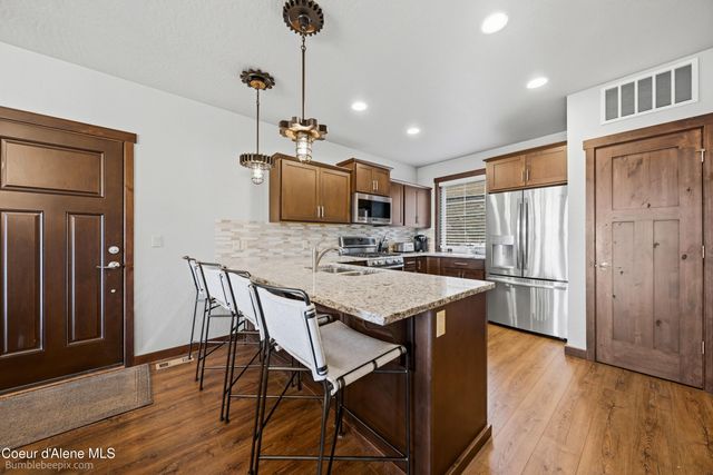 126 Chutes Ln, Sandpoint, ID 83864
