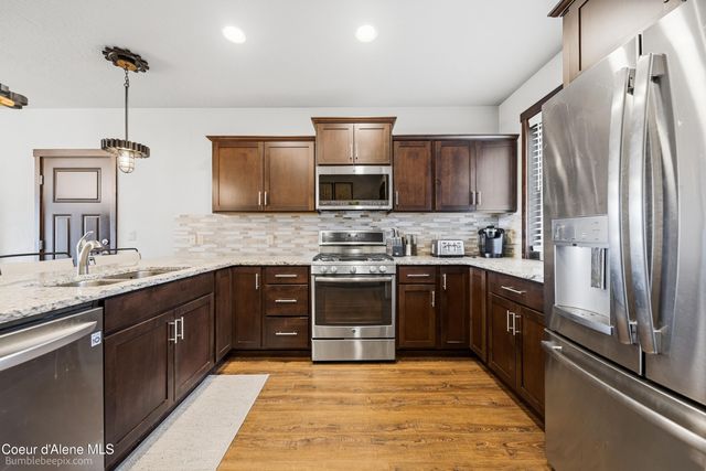 126 Chutes Ln, Sandpoint, ID 83864