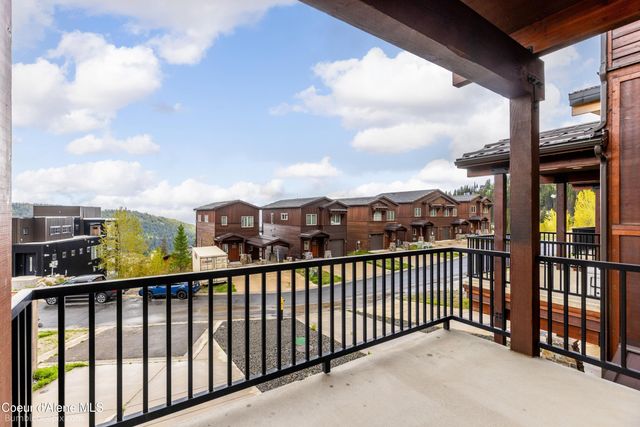 126 Chutes Ln, Sandpoint, ID 83864