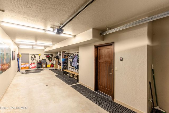 126 Chutes Ln, Sandpoint, ID 83864