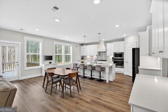 299 Saddleridge Trail, Senoia, GA 30276