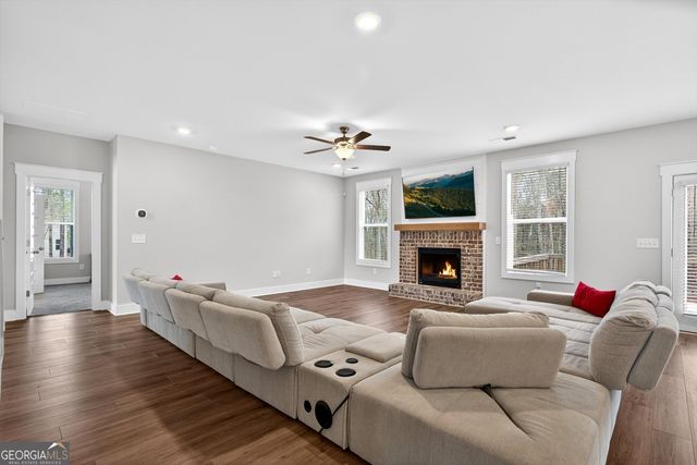 299 Saddleridge Trail, Senoia, GA 30276