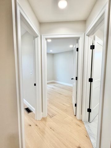 33 Tyng Road, Tyngsborough, MA 01879