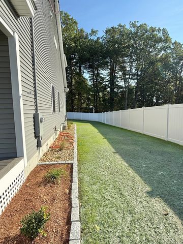 33 Tyng Road, Tyngsborough, MA 01879